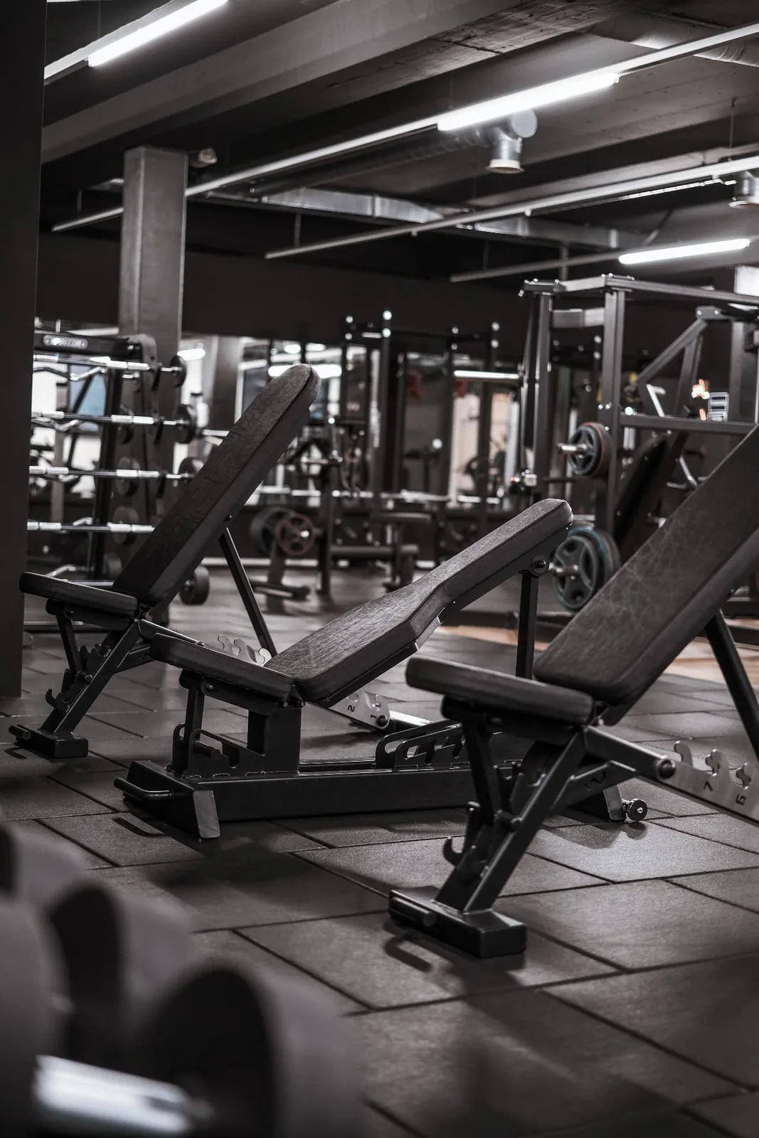 Plateau de musculation et bancs réglables Beexfit Studio Montreux